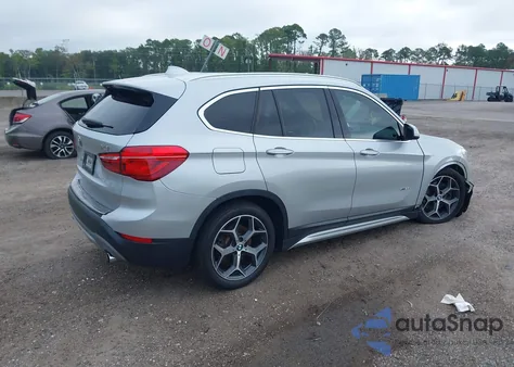 2018 BMW X1 xDrive28I z USA, uszkodzony, nr VIN WBXHT3C3XJ5K21209
